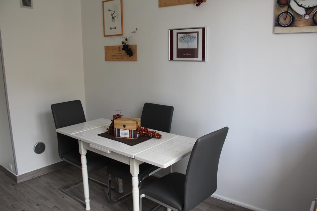 Apart'Hotel Les Floralies Roanne Zimmer foto