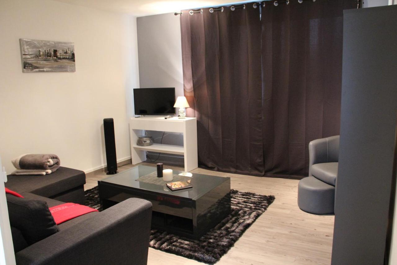 Apart'Hotel Les Floralies Roanne Zimmer foto